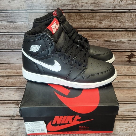 Jordan 1 Retro Yin Yang Black - Picture 4 of 9